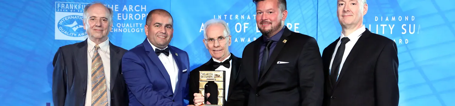 <h5 style="text-shadow: 3px 3px 3px #000;">Premiados en el mundo!</h5>